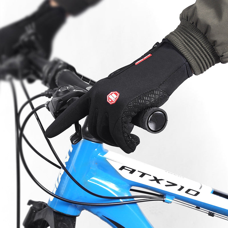 Fleece-lined touchscreen cycling gloves